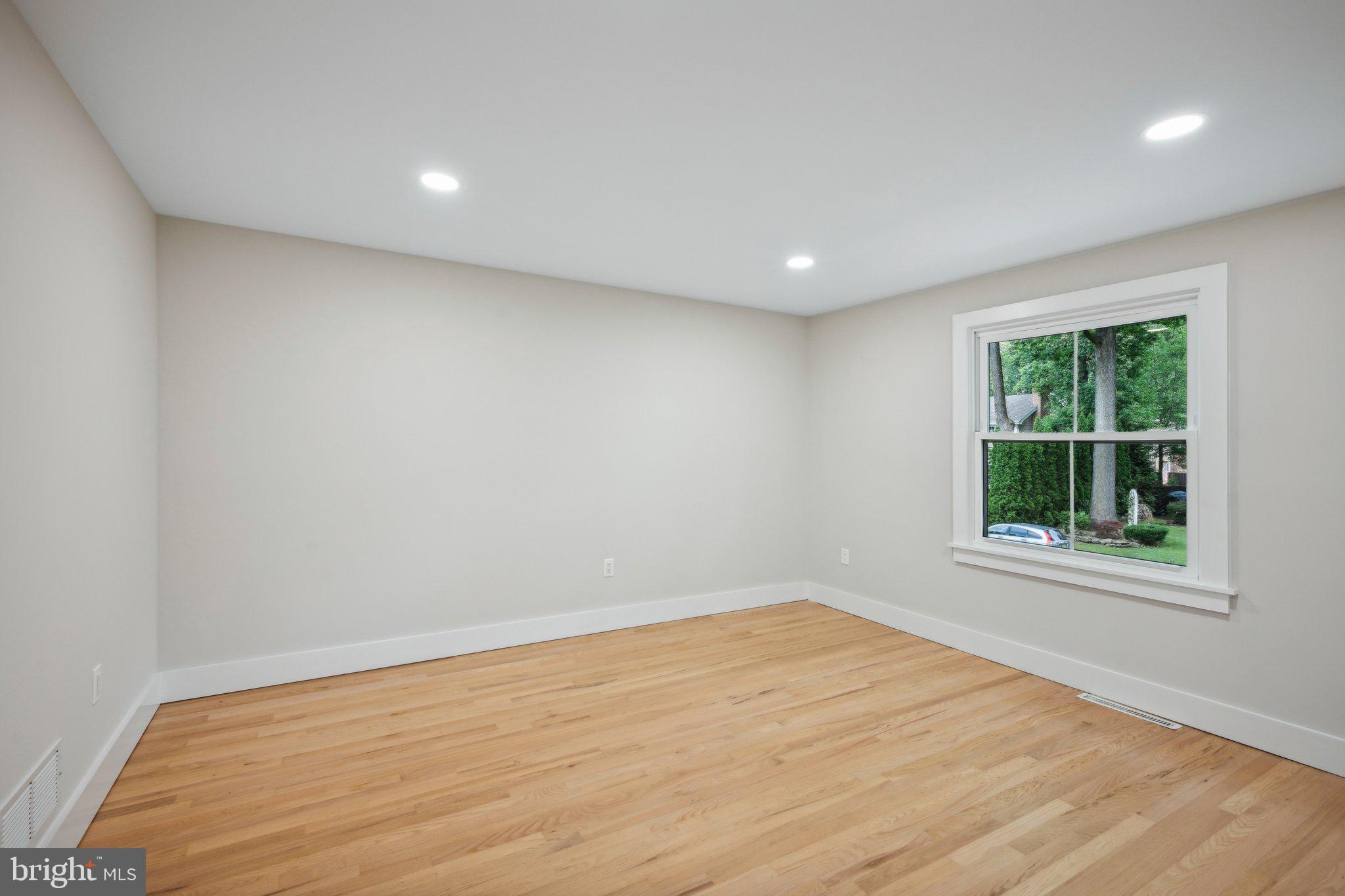 1327 STAFORE DRIVE