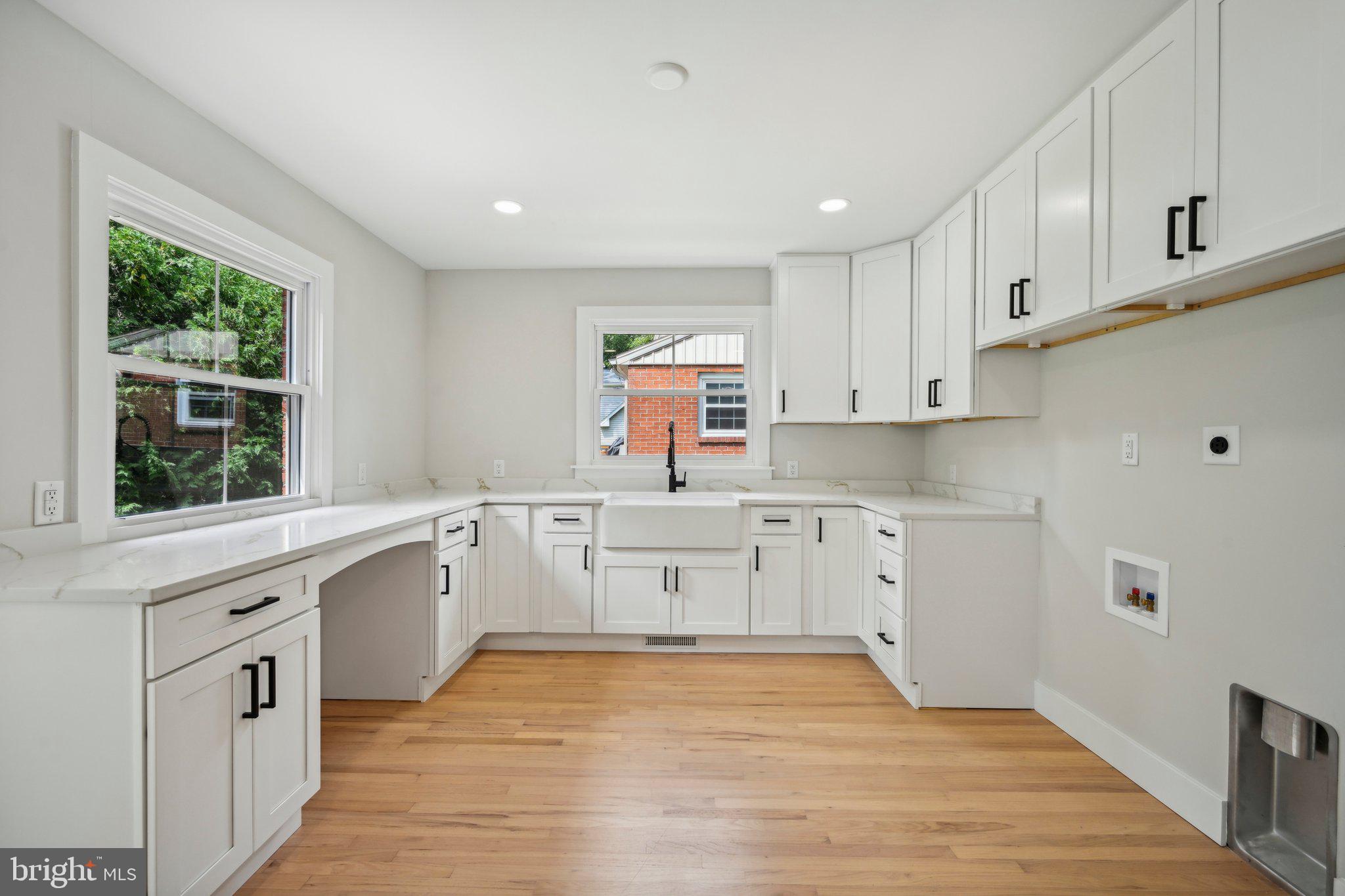 1327 STAFORE DRIVE