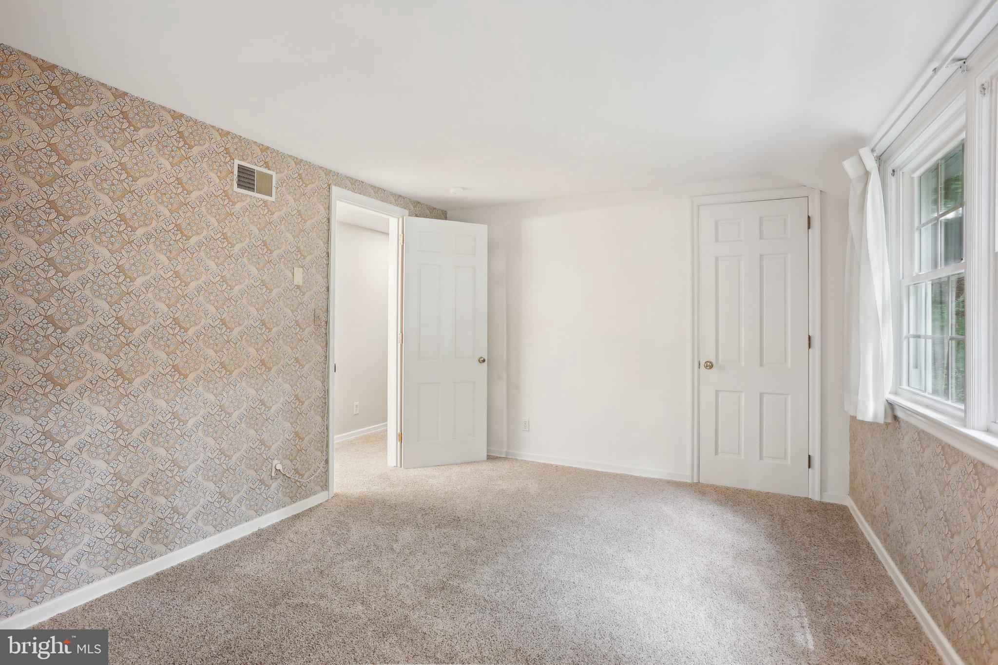 435 N PINE TOP PLACE