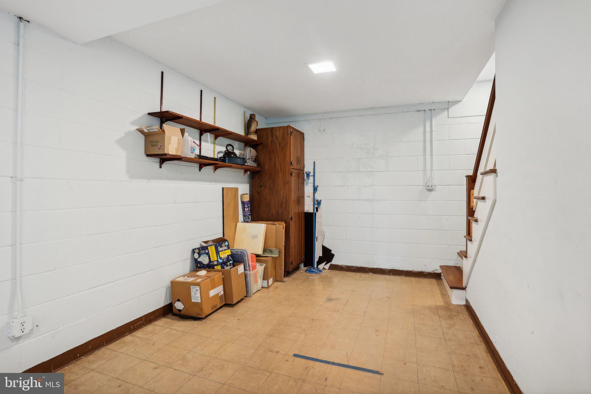 435 N PINE TOP PLACE