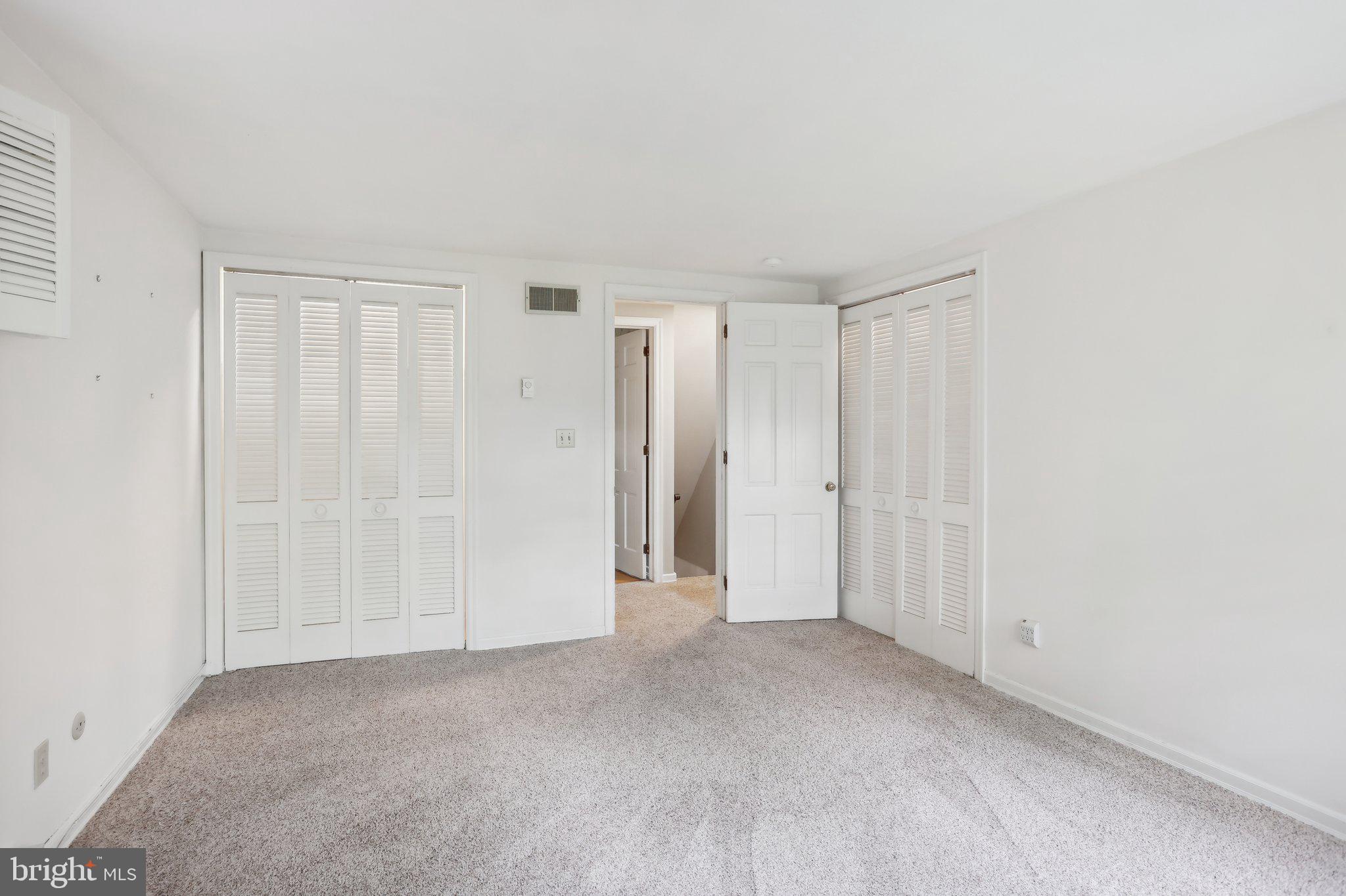435 N PINE TOP PLACE