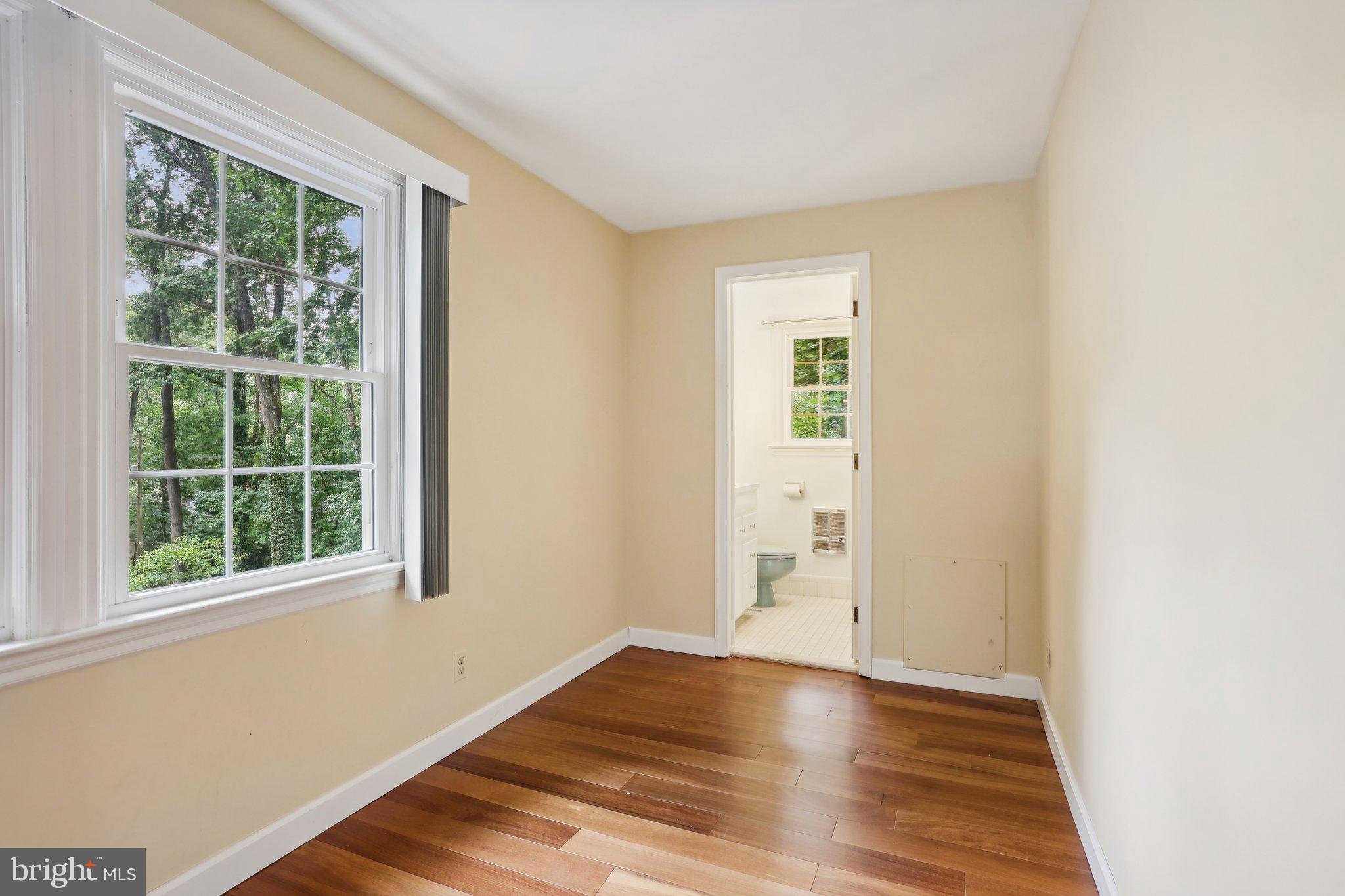 435 N PINE TOP PLACE