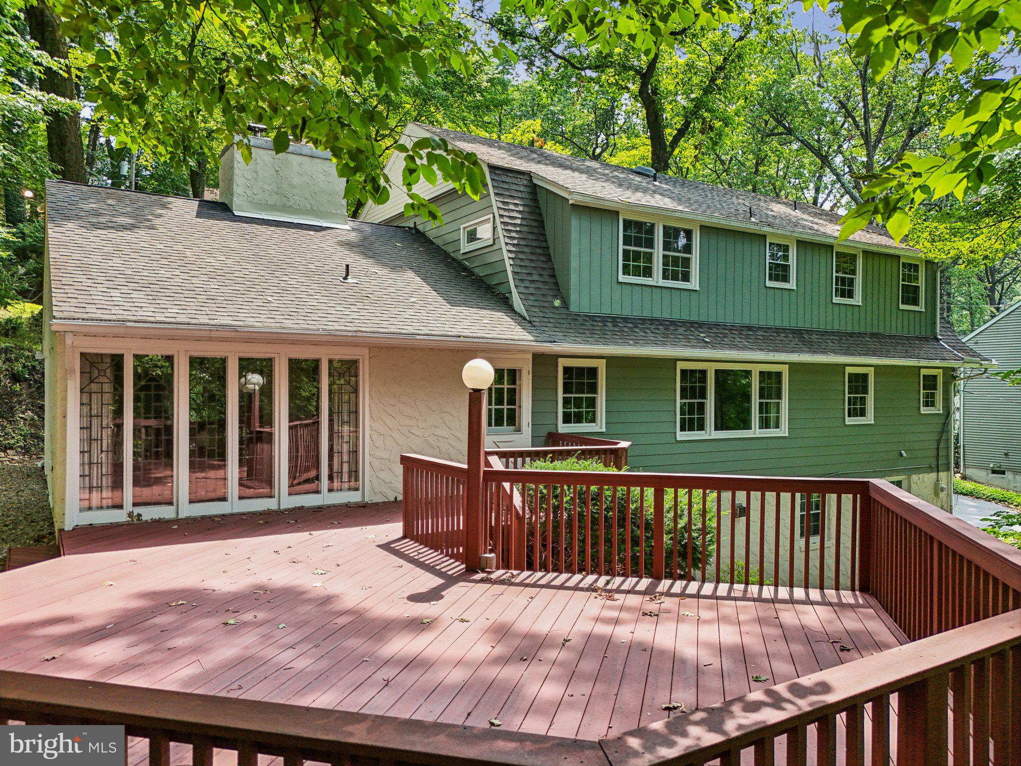 435 N PINE TOP PLACE