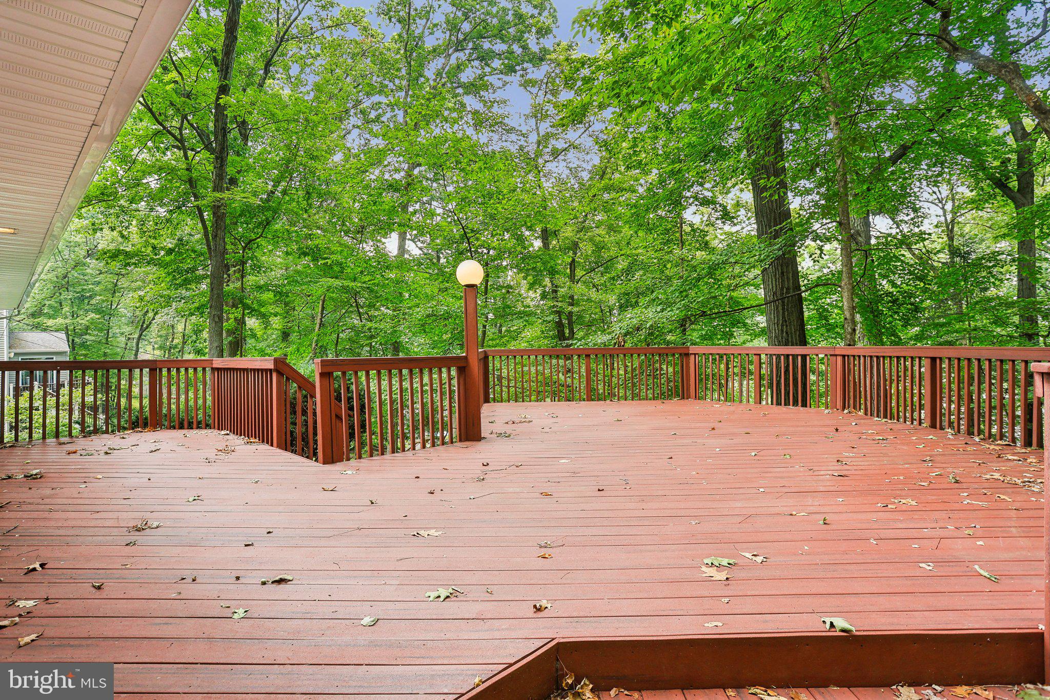 435 N PINE TOP PLACE