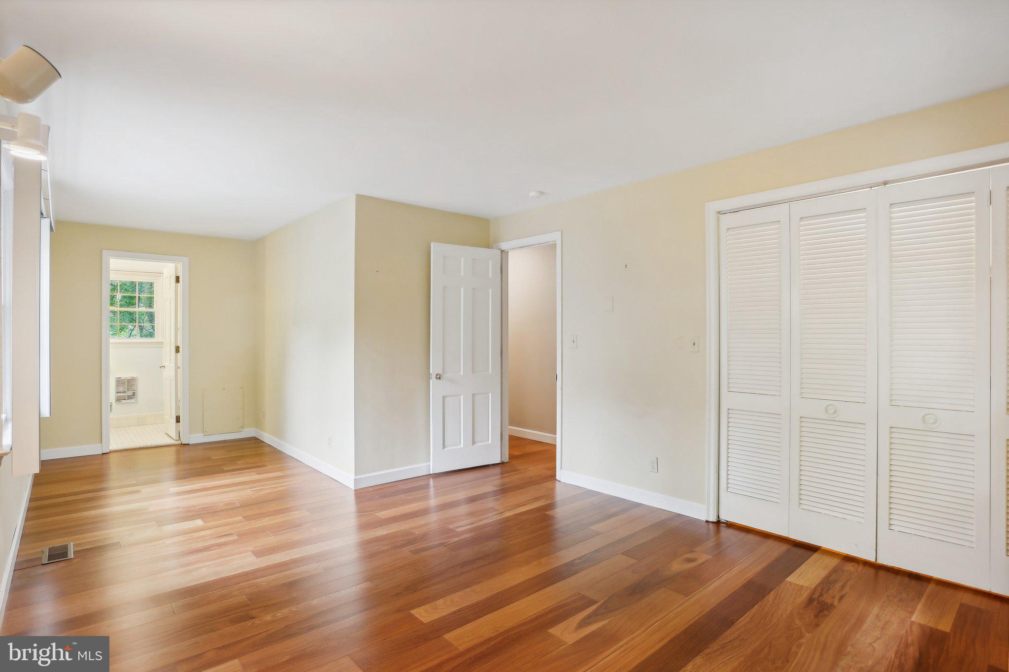 435 N PINE TOP PLACE