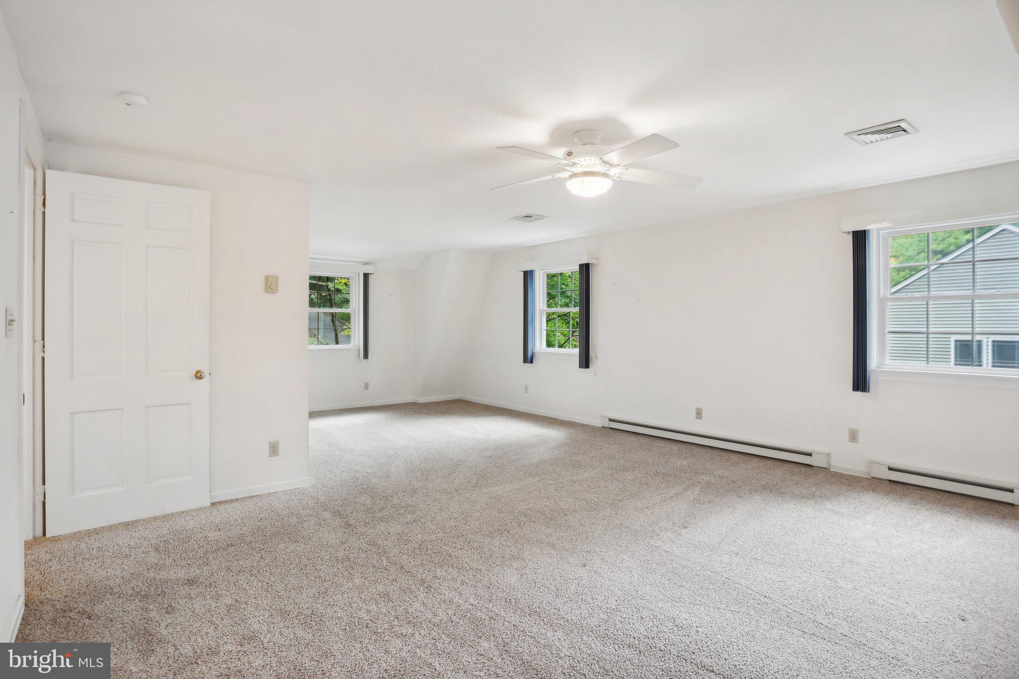435 N PINE TOP PLACE