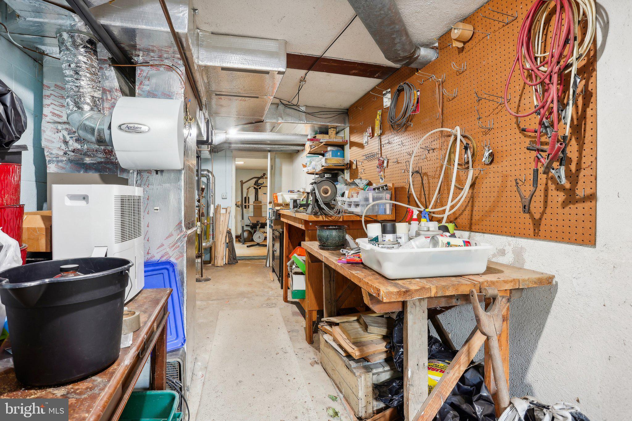 435 N PINE TOP PLACE