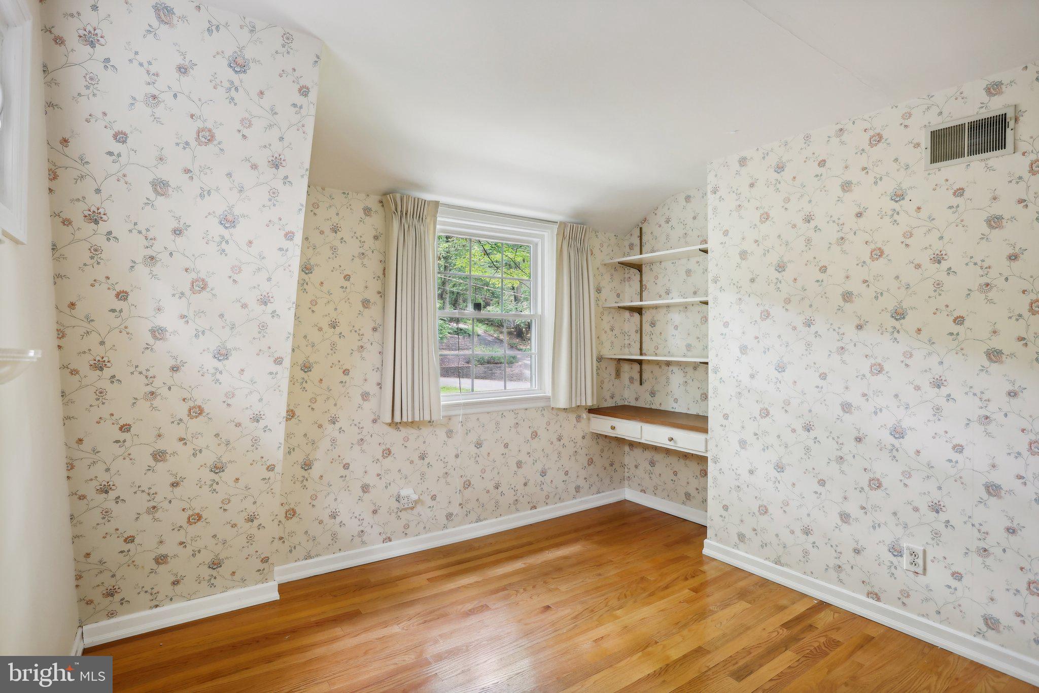 435 N PINE TOP PLACE
