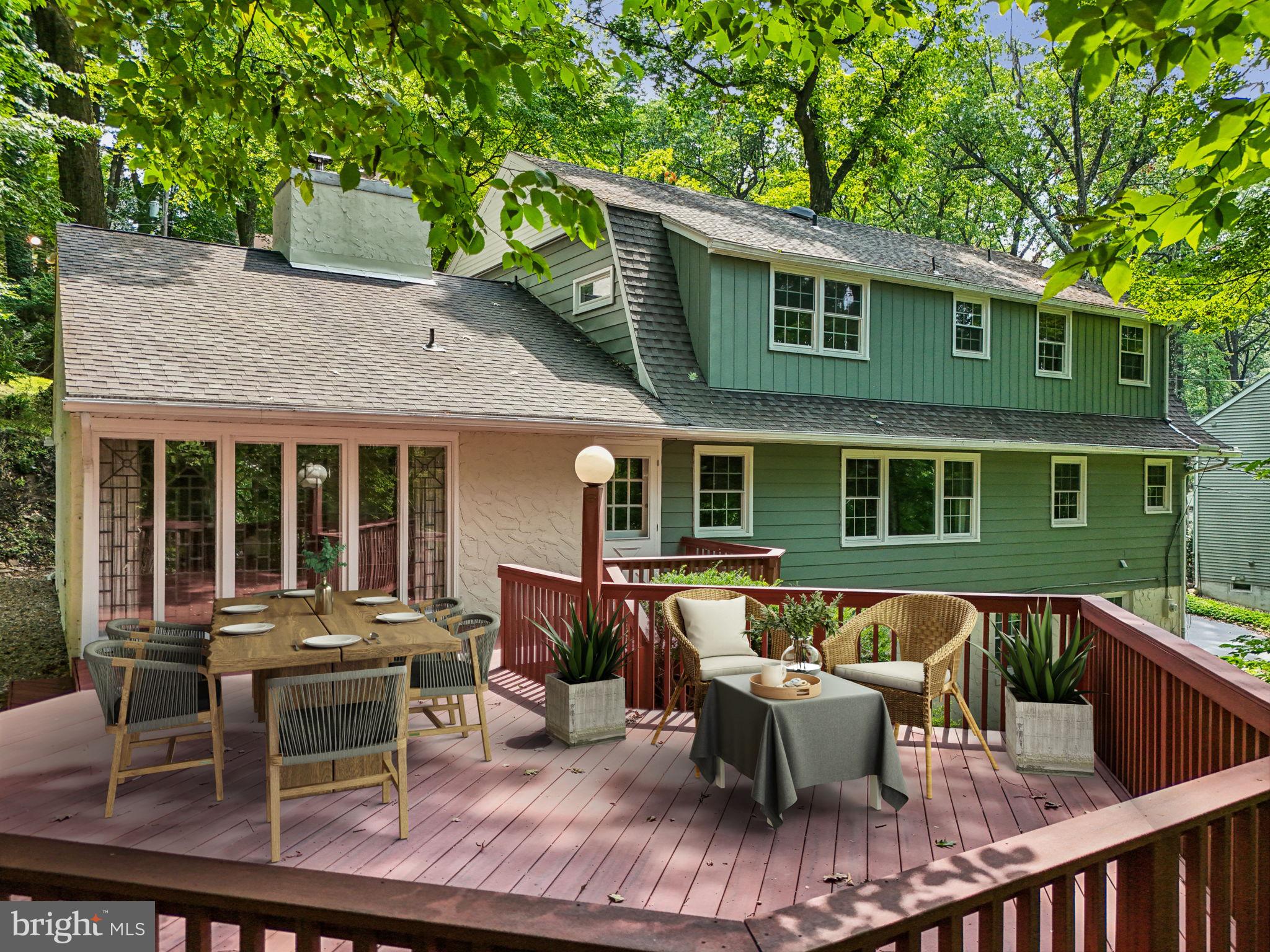 435 N PINE TOP PLACE