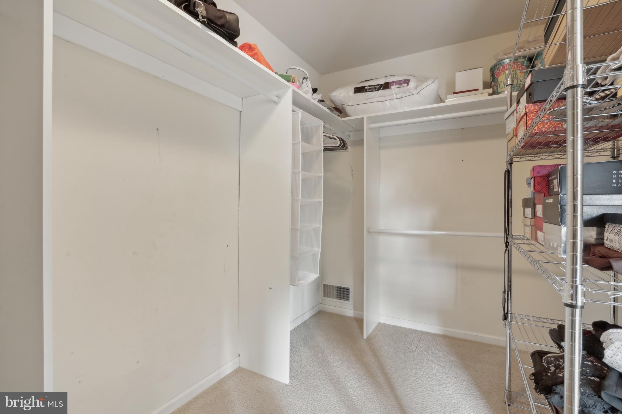 2119 SHERBROOKE DRIVE