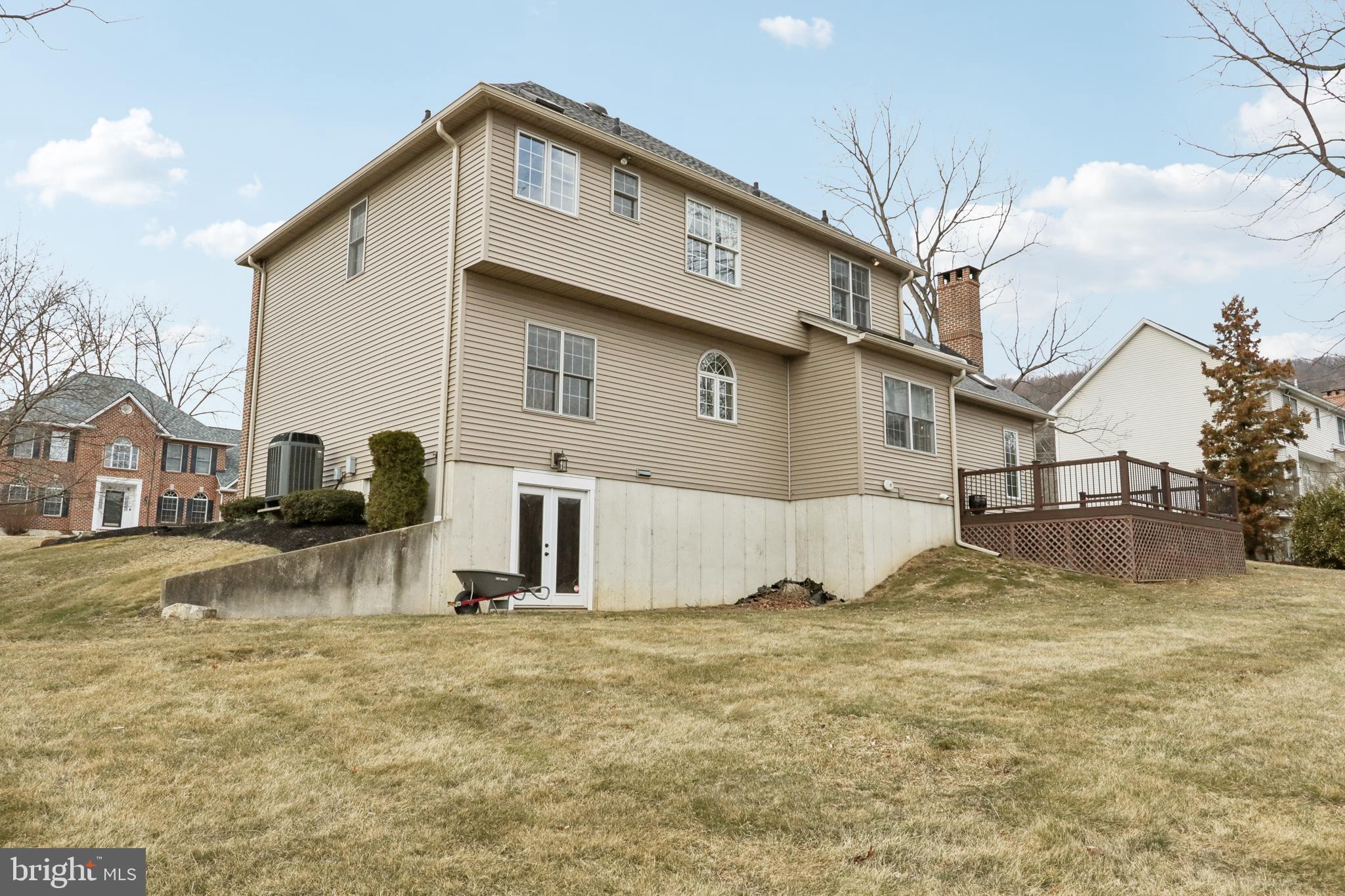 2119 SHERBROOKE DRIVE