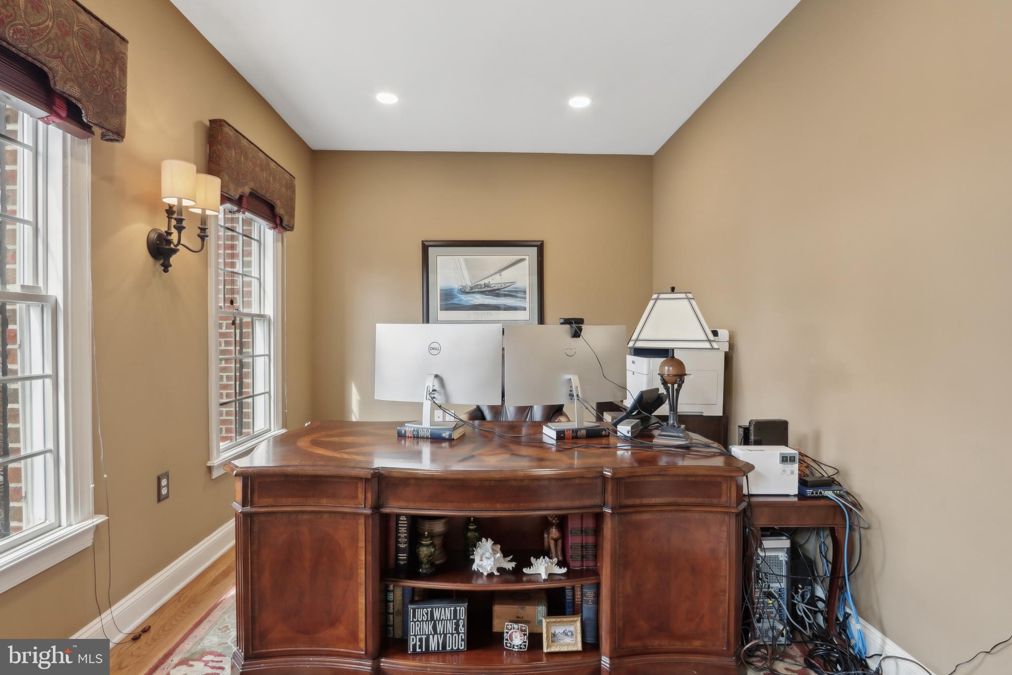 2119 SHERBROOKE DRIVE