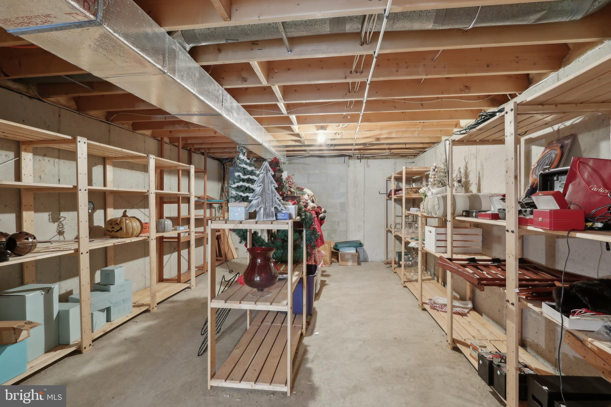 2119 SHERBROOKE DRIVE