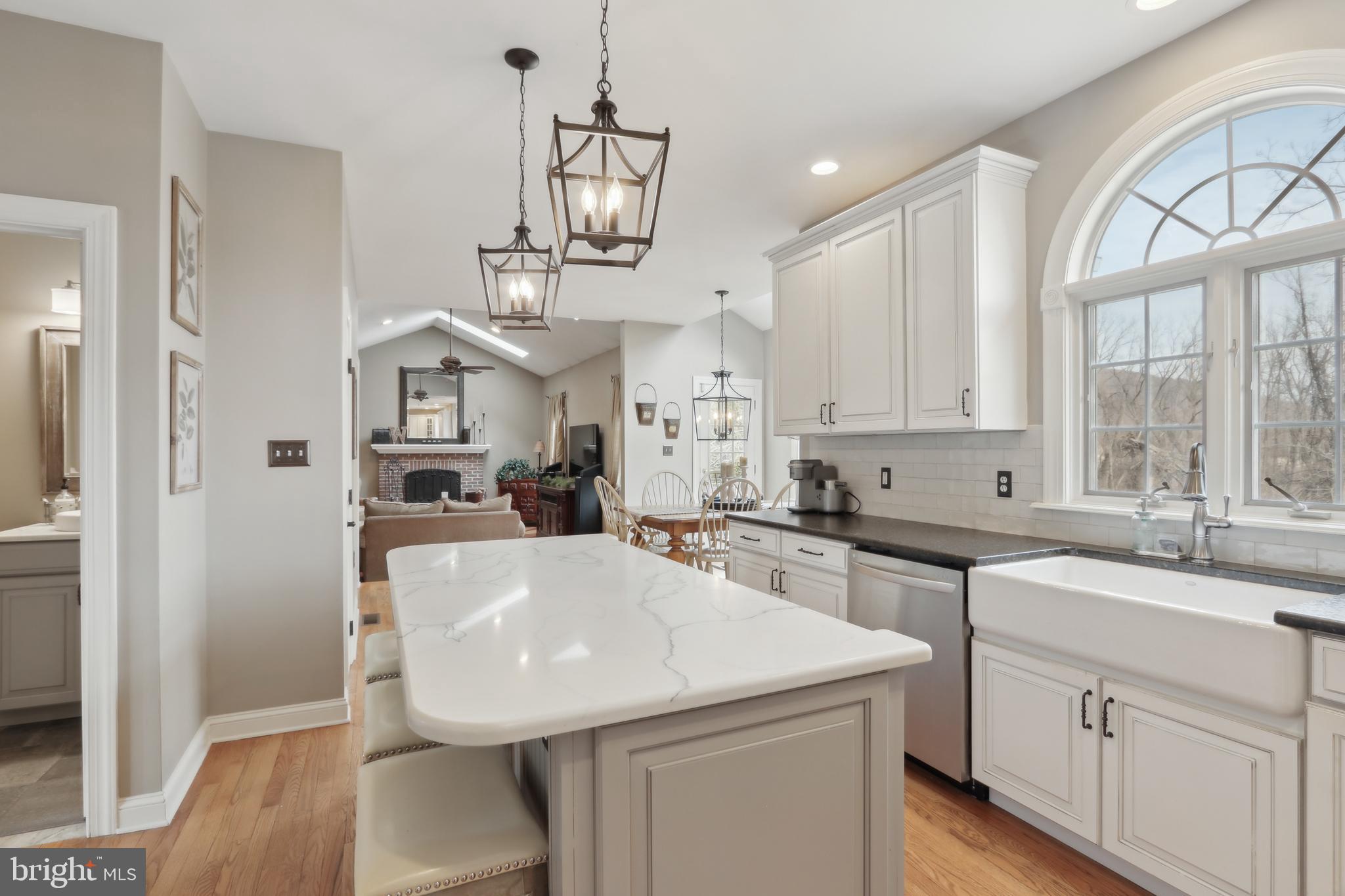 2119 SHERBROOKE DRIVE