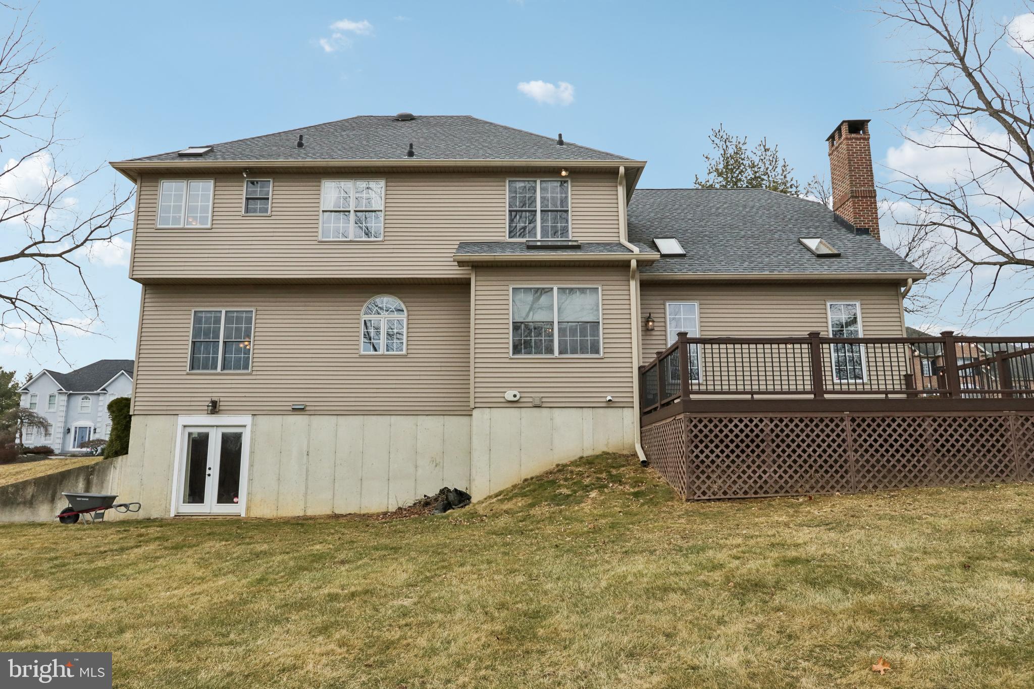 2119 SHERBROOKE DRIVE