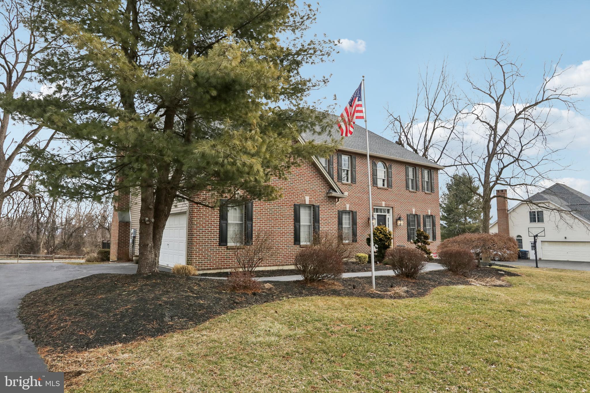 2119 SHERBROOKE DRIVE