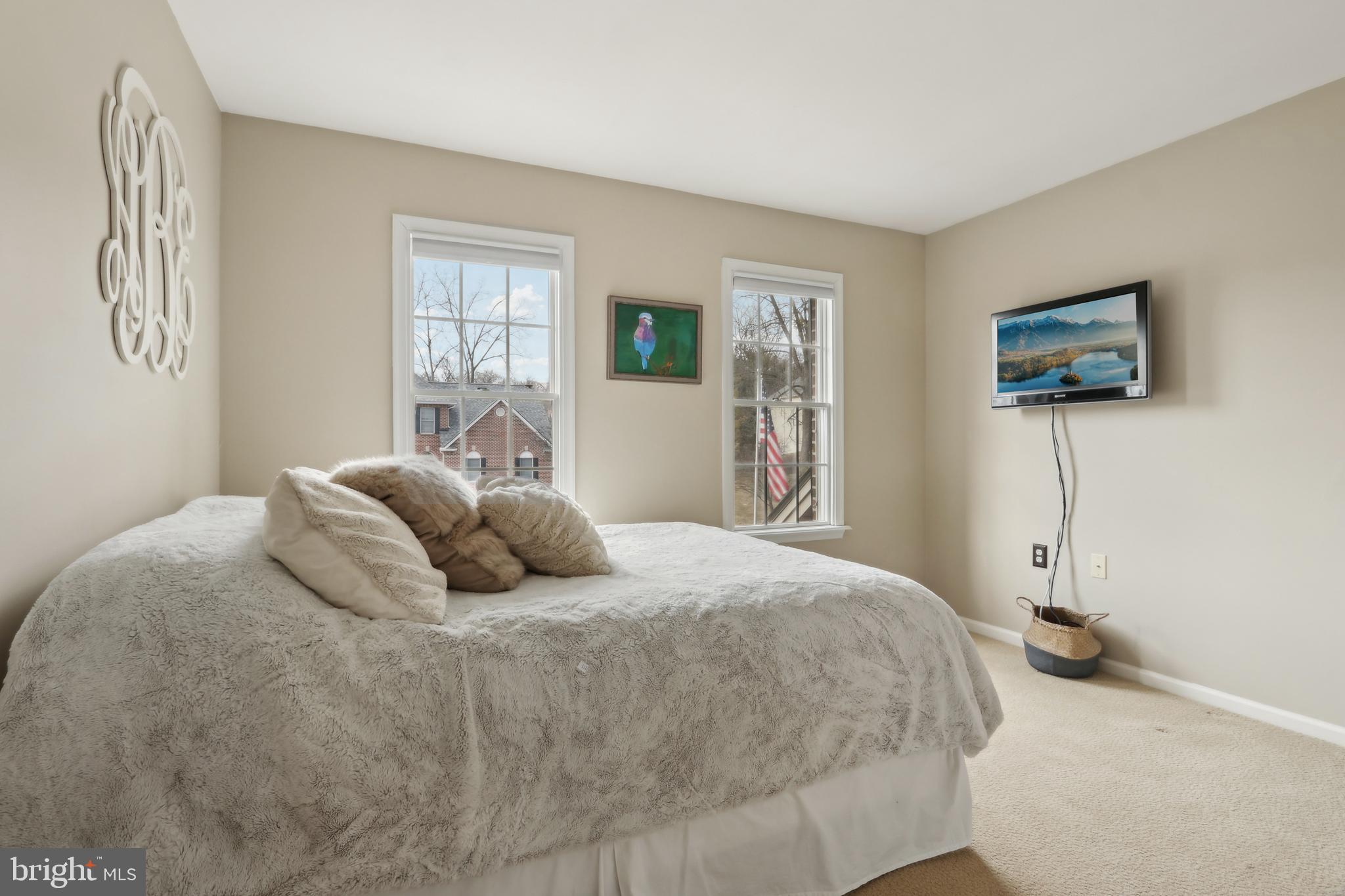 2119 SHERBROOKE DRIVE
