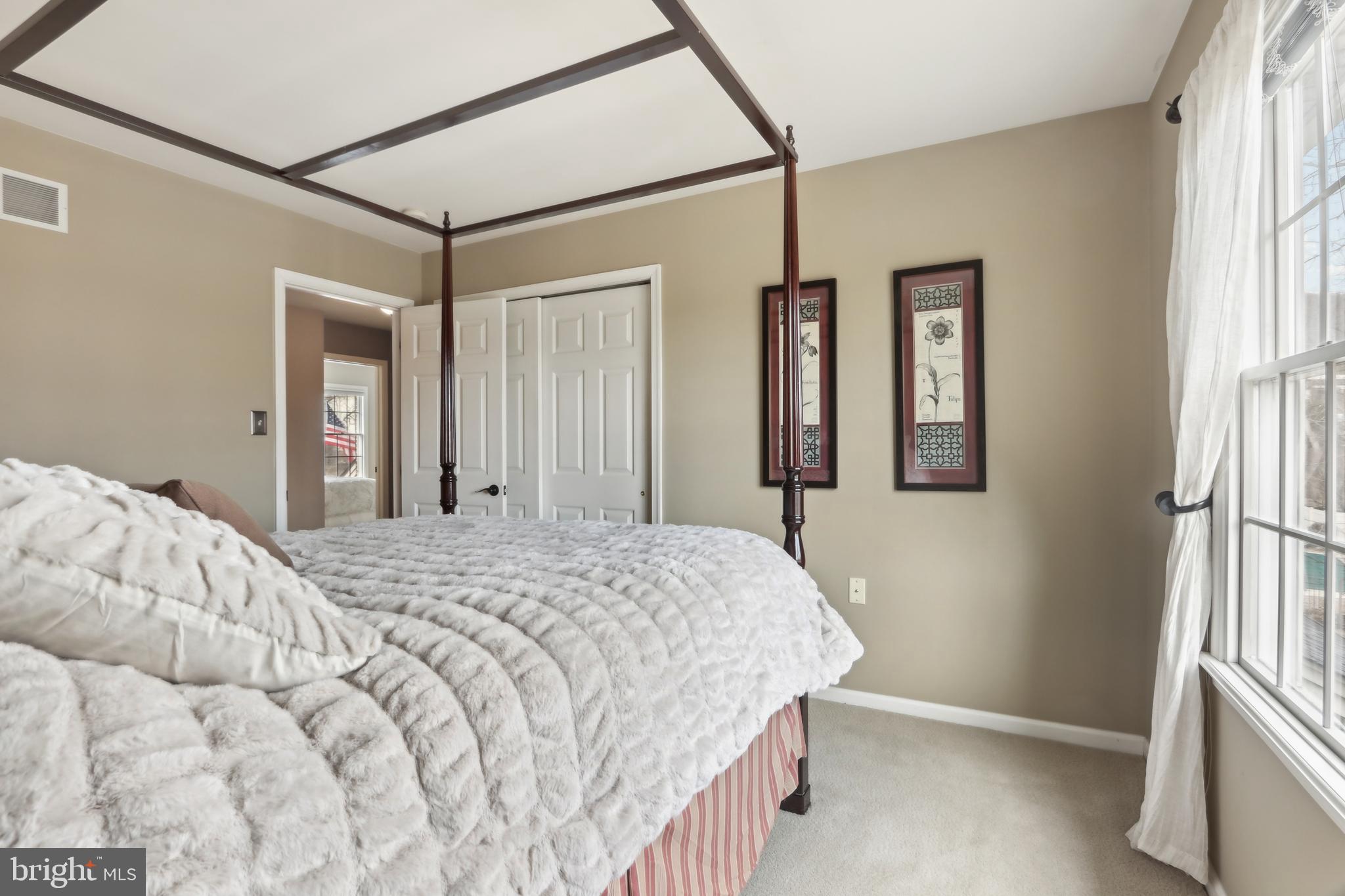 2119 SHERBROOKE DRIVE