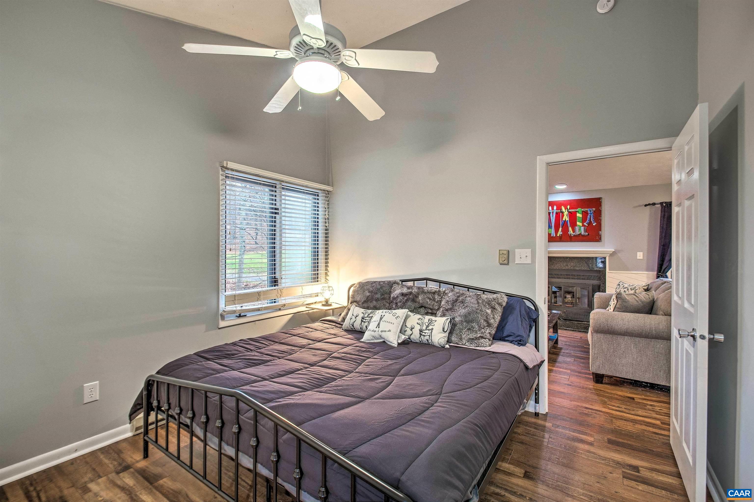 2215 TANNERS RIDGE CONDOS