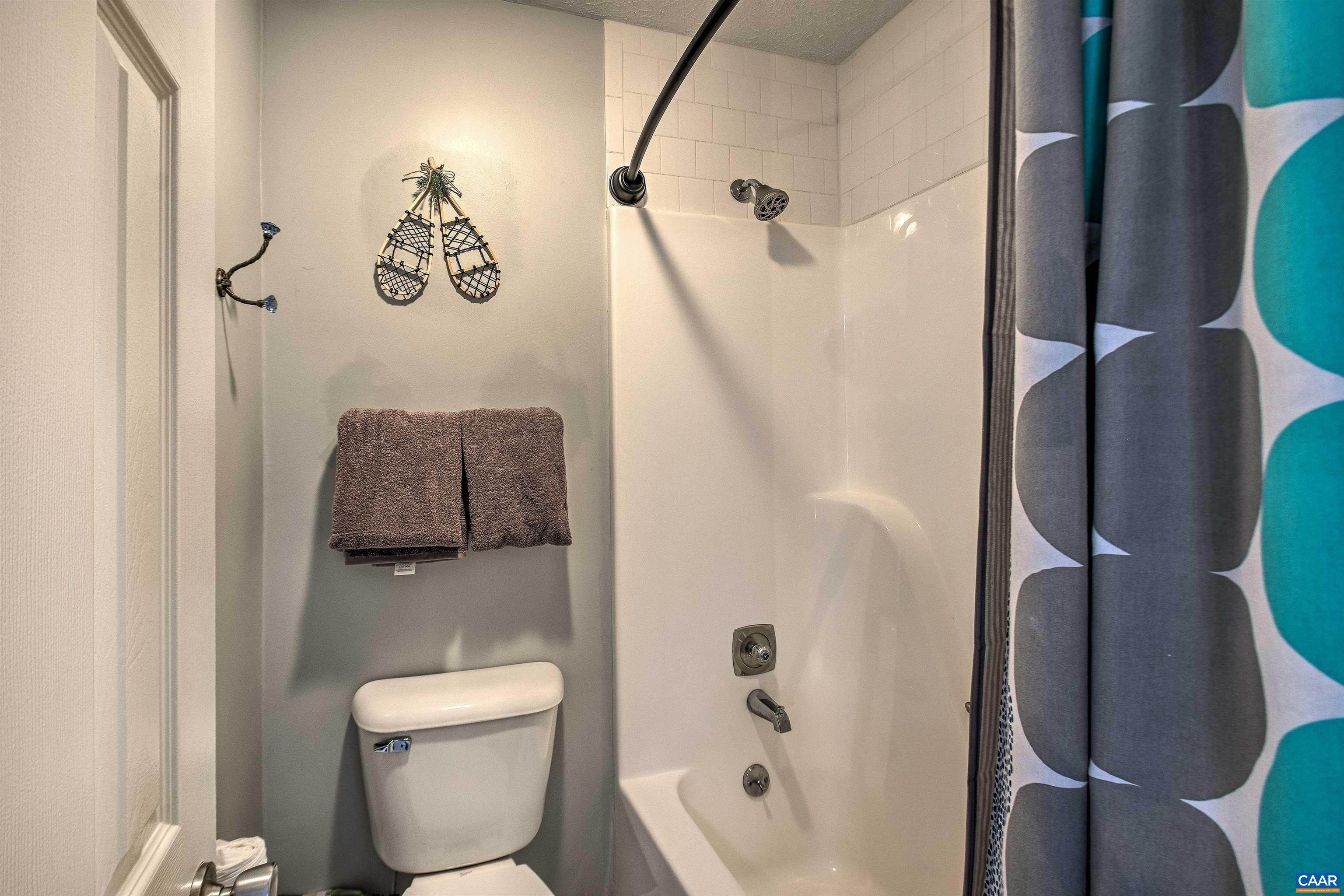 2215 TANNERS RIDGE CONDOS