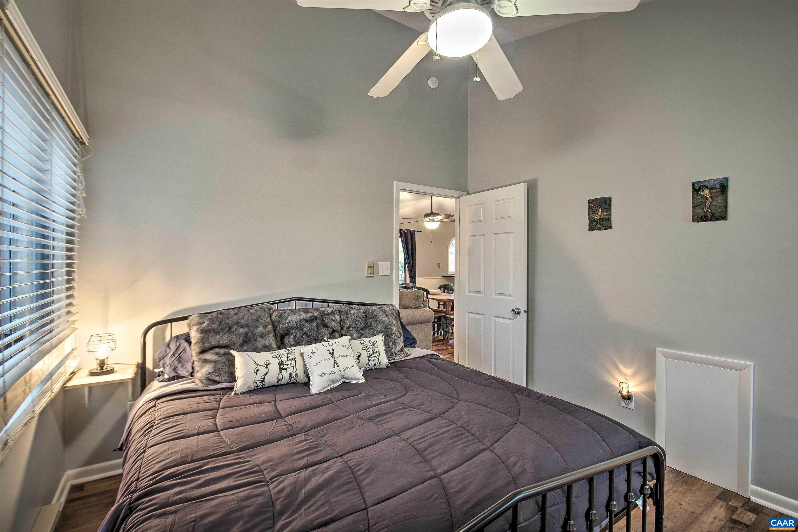 2215 TANNERS RIDGE CONDOS