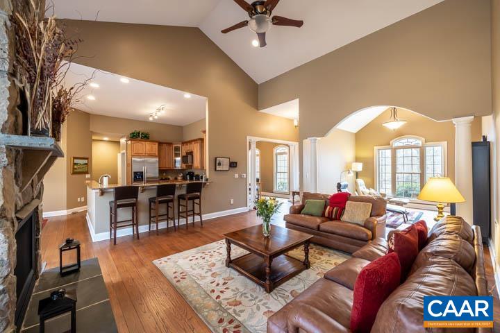 211 HIDDEN SPRINGS LN
