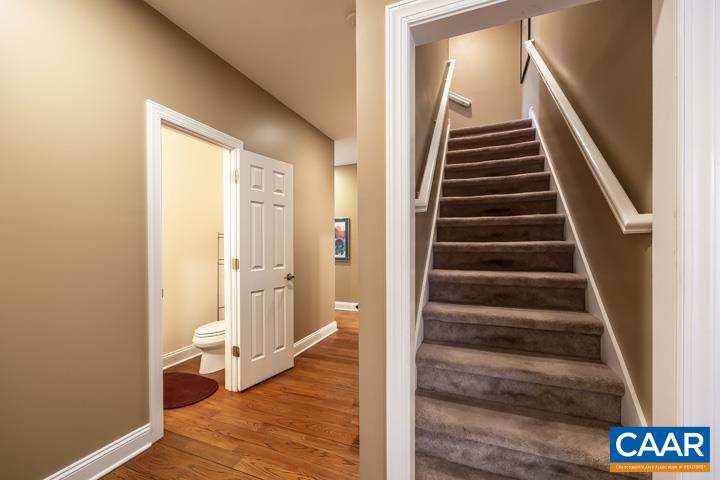 211 HIDDEN SPRINGS LN