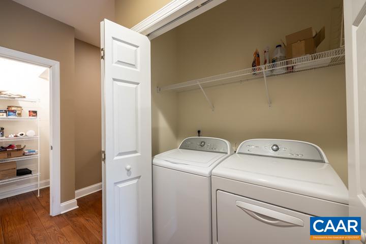 211 HIDDEN SPRINGS LN