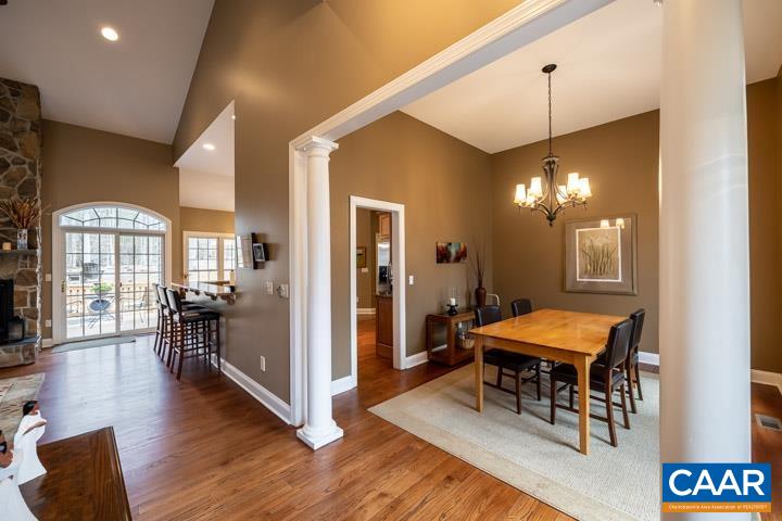 211 HIDDEN SPRINGS LN