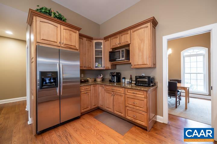 211 HIDDEN SPRINGS LN