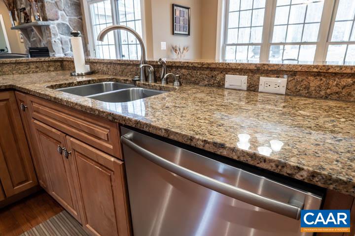 211 HIDDEN SPRINGS LN