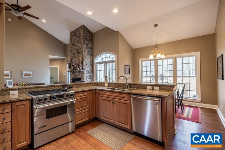 211 HIDDEN SPRINGS LN