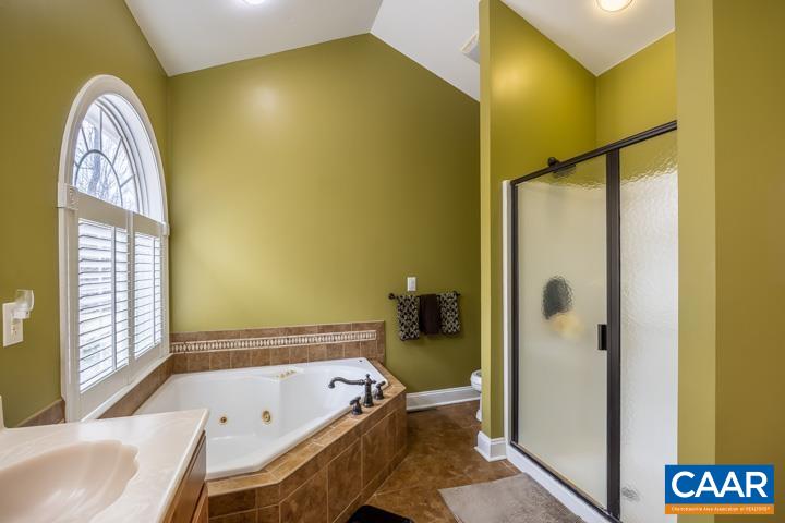 211 HIDDEN SPRINGS LN