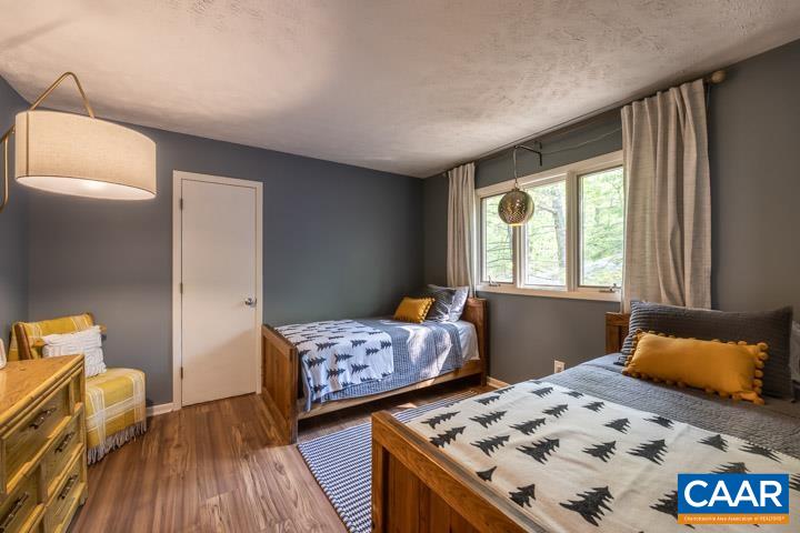 733 LAURELWOOD CONDOS