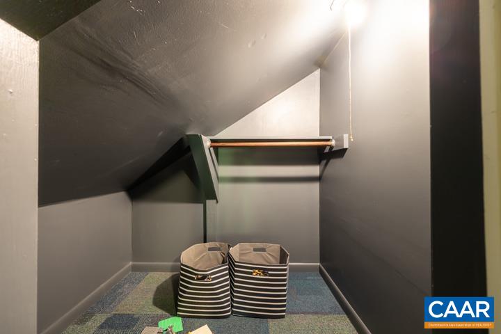733 LAURELWOOD CONDOS