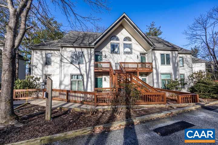2010 STONE RIDGE WOODS CONDOS