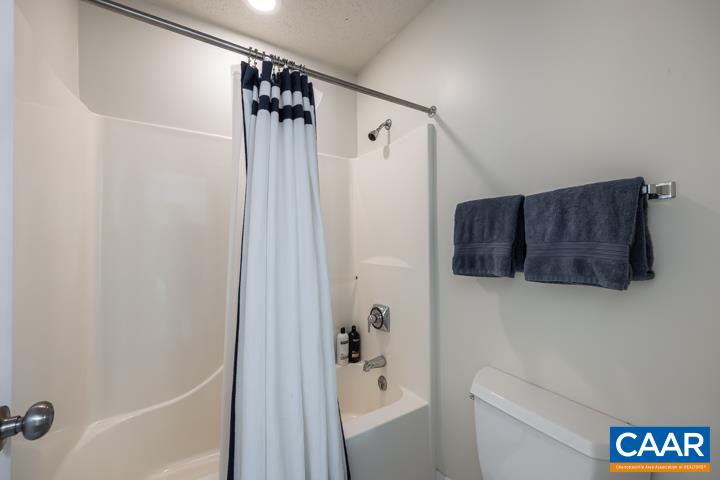 2010 STONE RIDGE WOODS CONDOS
