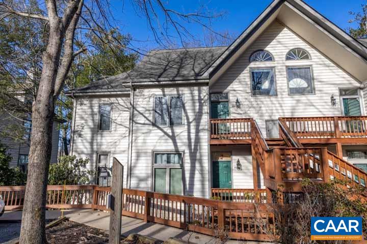 2010 STONE RIDGE WOODS CONDOS