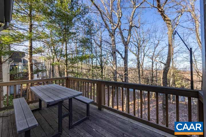 2010 STONE RIDGE WOODS CONDOS