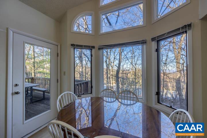 2010 STONE RIDGE WOODS CONDOS