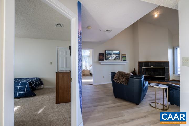 2010 STONE RIDGE WOODS CONDOS