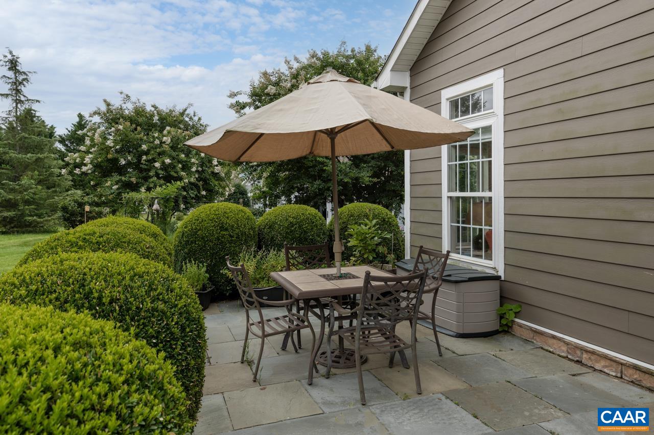 241 STONE ORCHARD DR