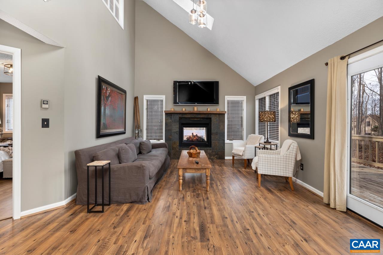 25 STEM LN