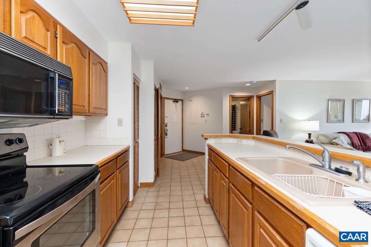 1591 VISTAS CONDOS