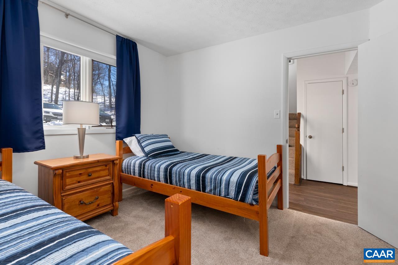 773 LAURELWOOD CONDOS