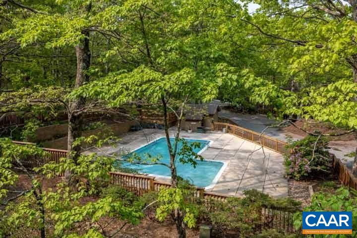 773 LAURELWOOD CONDOS