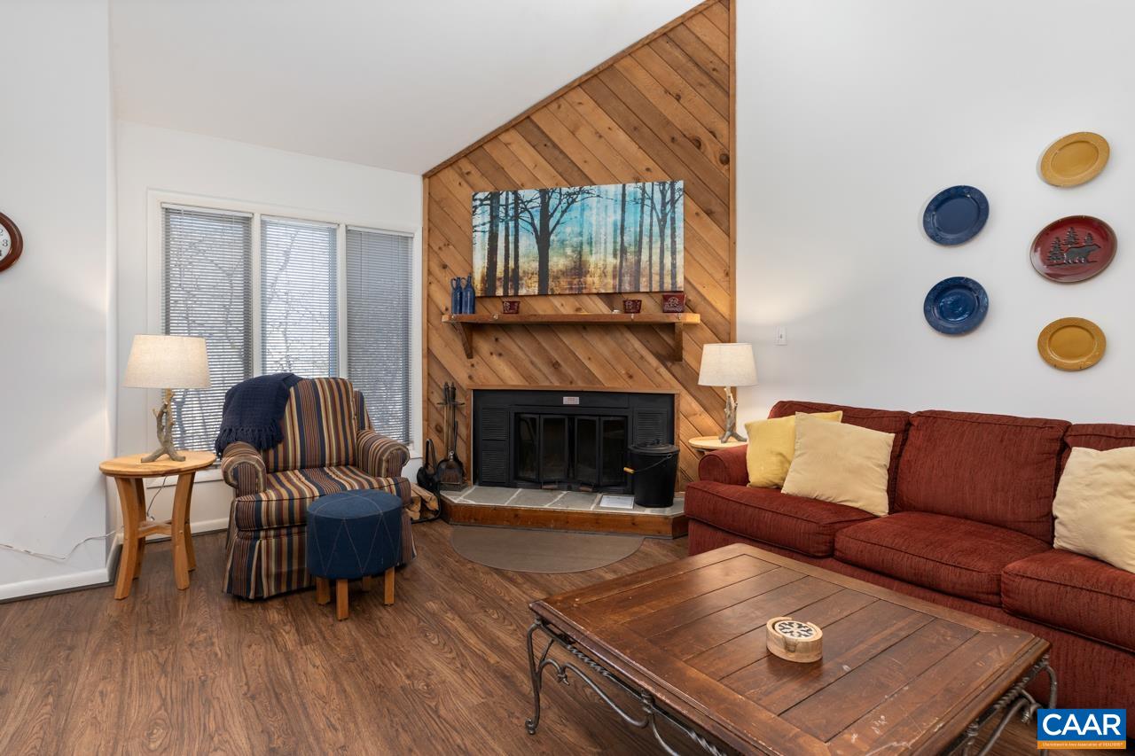 773 LAURELWOOD CONDOS