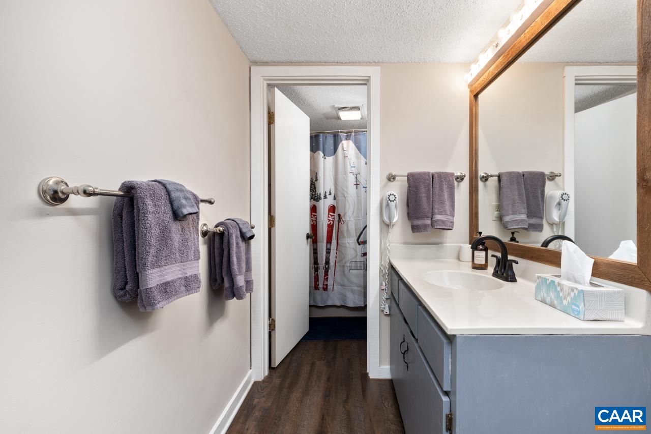 1401 HIGHLANDS CONDOS