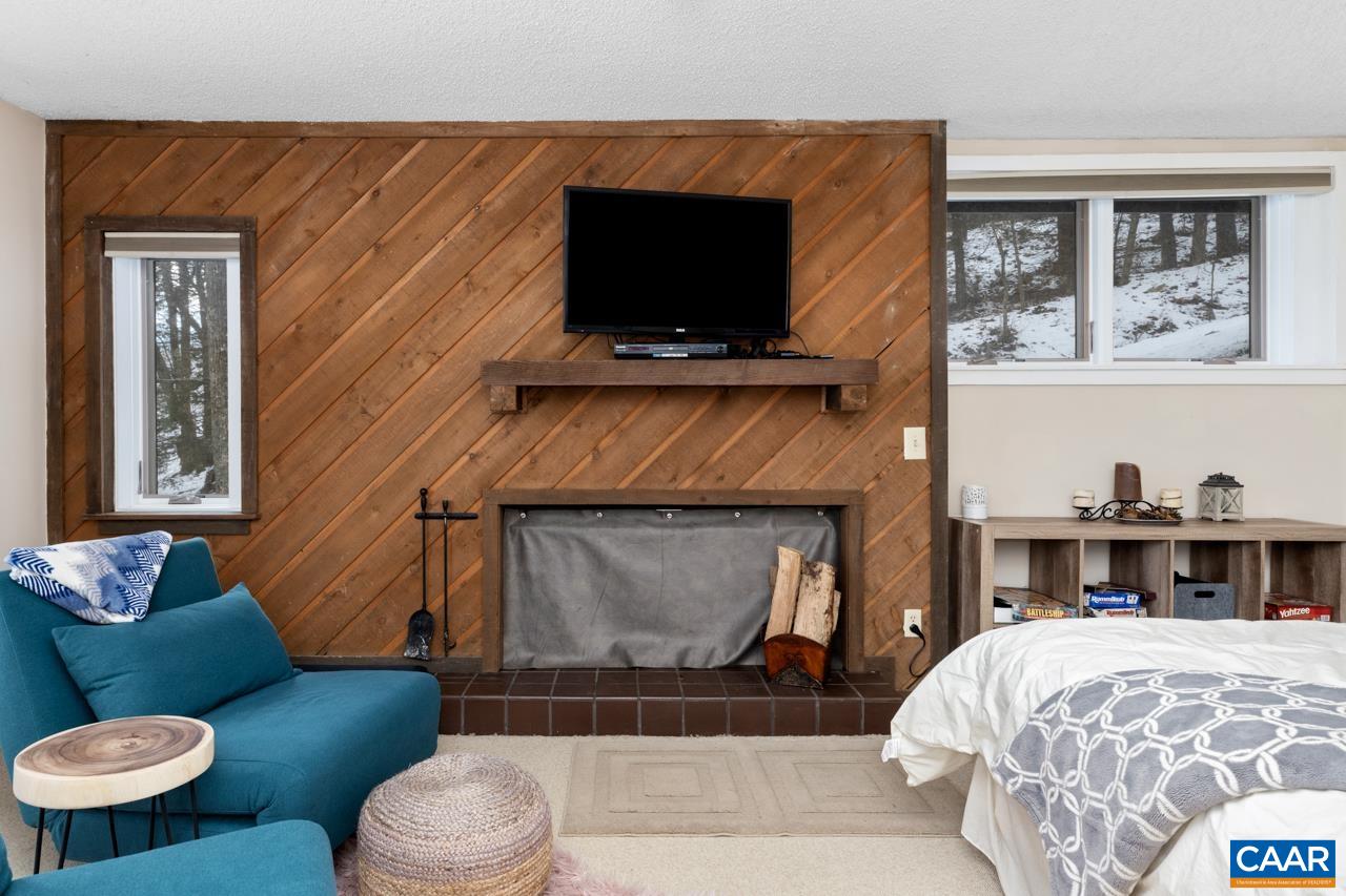 1401 HIGHLANDS CONDOS