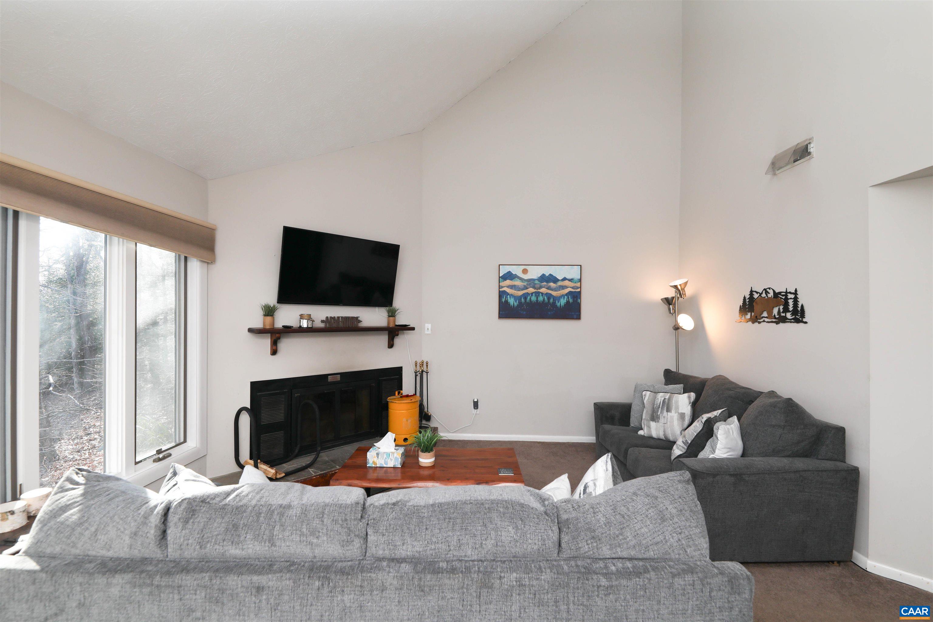 463 THREE RIDGES CONDOS